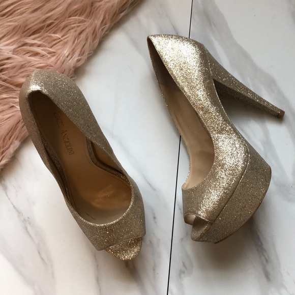 Enzo Angiolini Shoes - ❗️sale Enzo Angiolini glitter gold pumps